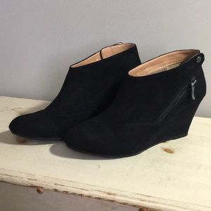 Chinese Laundry Black Suede Booties